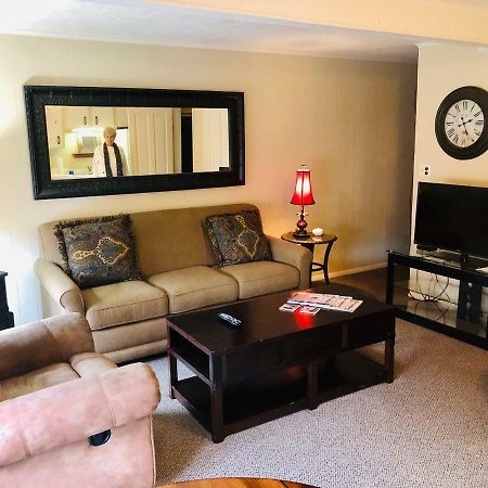 Galena Penthouse Overlooking Main Street With Free Off Street Parking 外观 照片